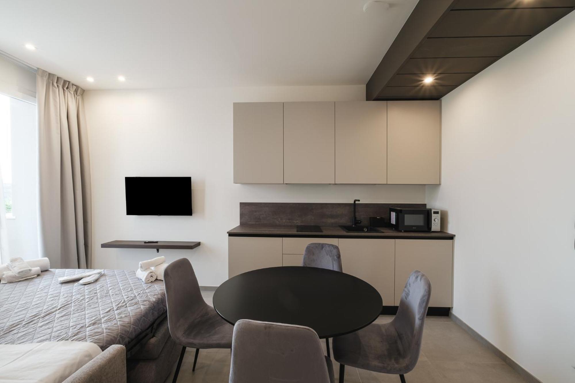 Residence Goldoni6 Suite Apartment リミニ エクステリア 写真