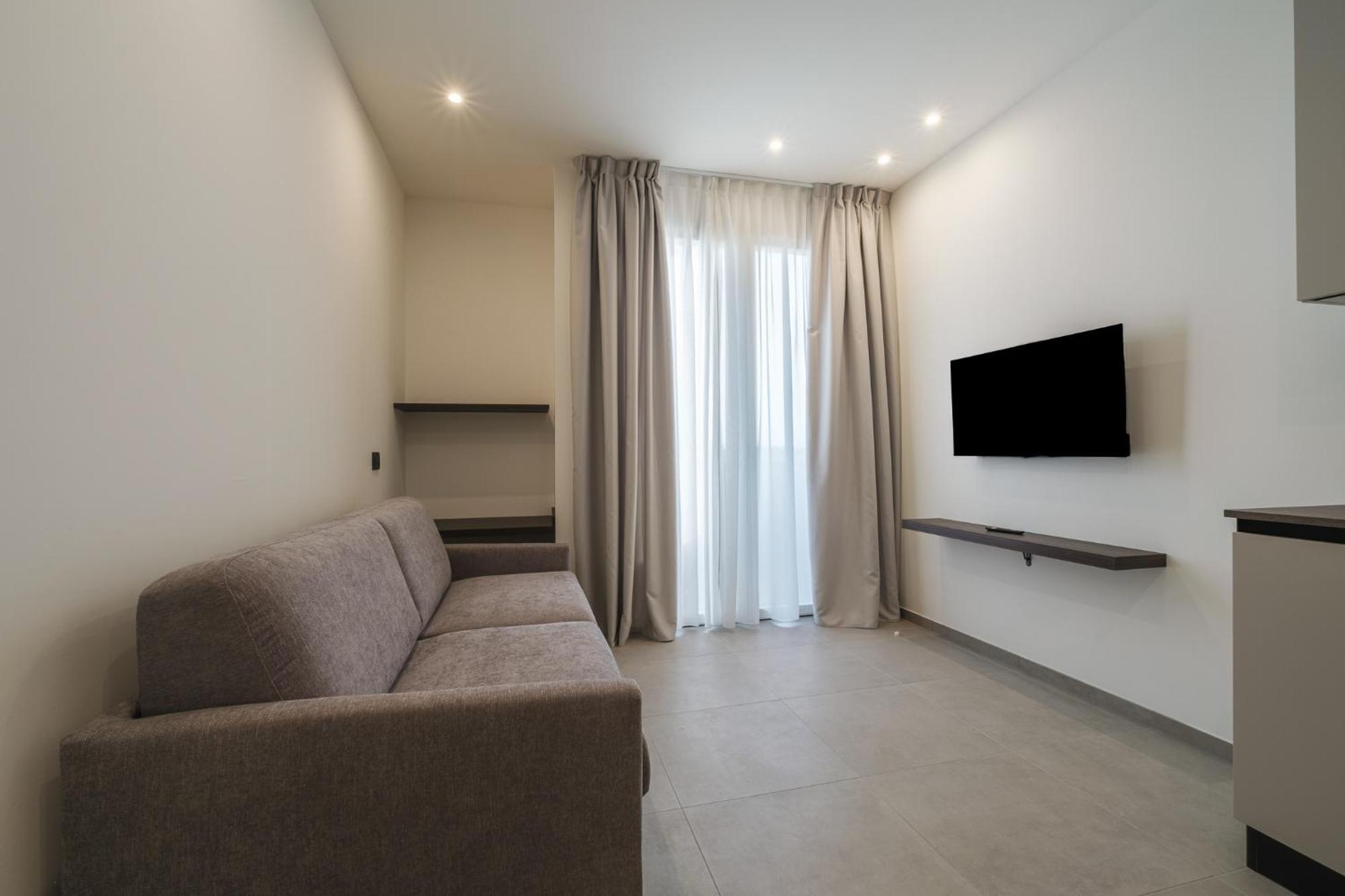 Residence Goldoni6 Suite Apartment リミニ エクステリア 写真