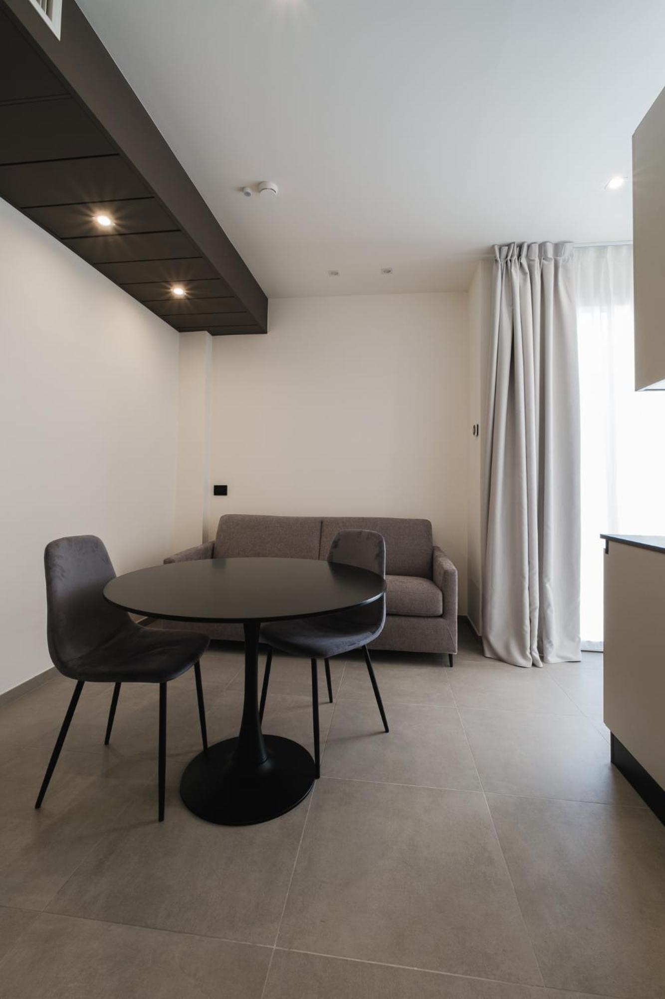 Residence Goldoni6 Suite Apartment リミニ エクステリア 写真