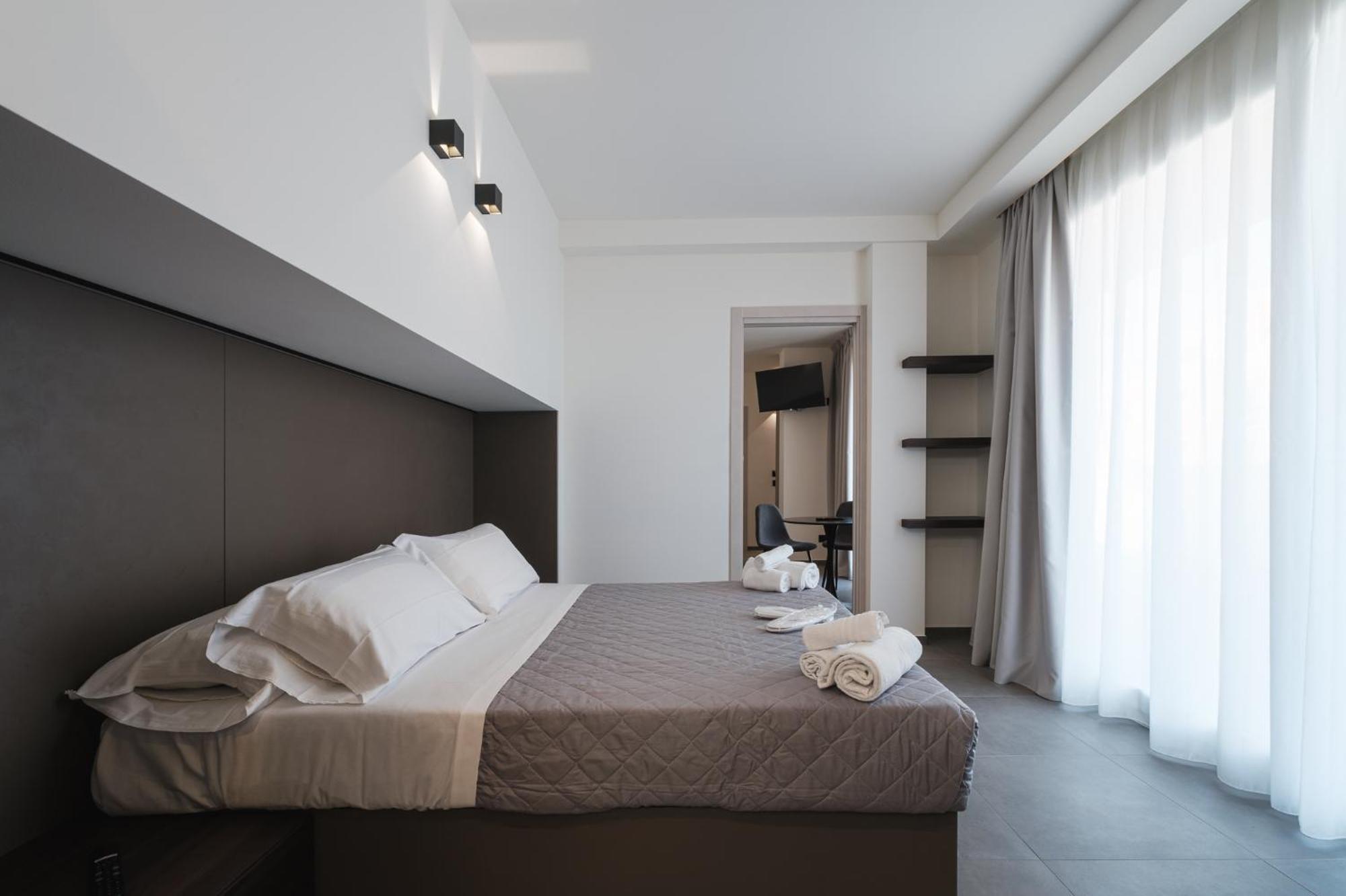 Residence Goldoni6 Suite Apartment リミニ エクステリア 写真