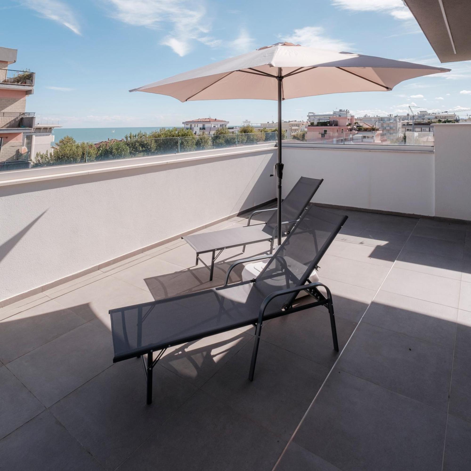Residence Goldoni6 Suite Apartment リミニ エクステリア 写真